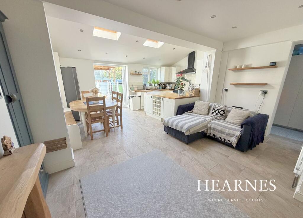 Sandbanks Road, Poole, BH14