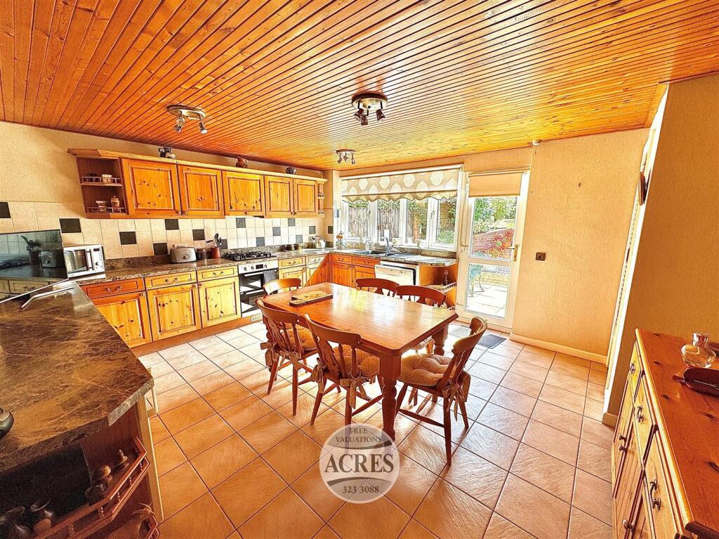 House in Sutton Coldfield, Milking Gate - View 3