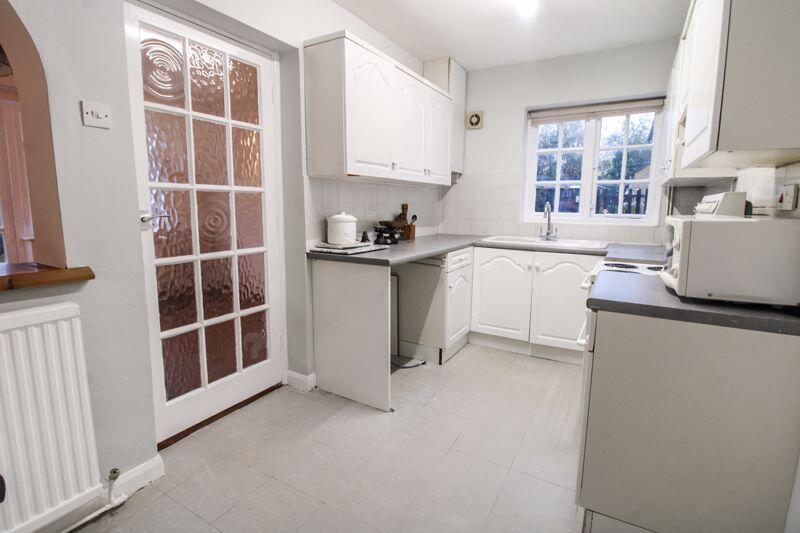 Ickwell Road, Northill, SG18 photo 3