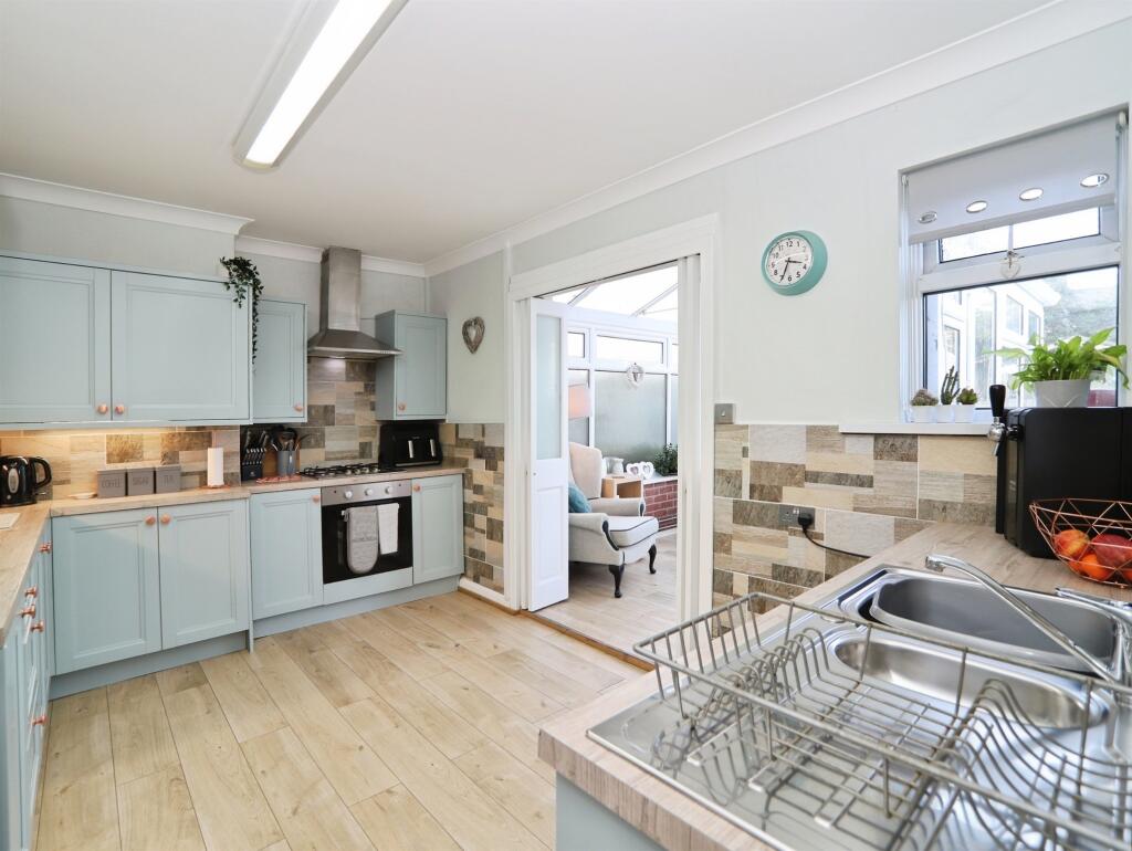 House in Caerphilly, Trecenydd, Penyrheol Trecenydd & Energlyn - View 4