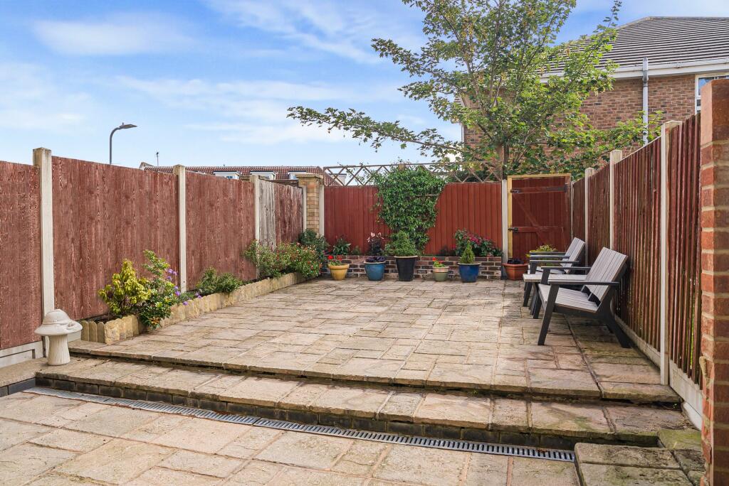 Stour Close, Shoeburyness, SS3 photo 4