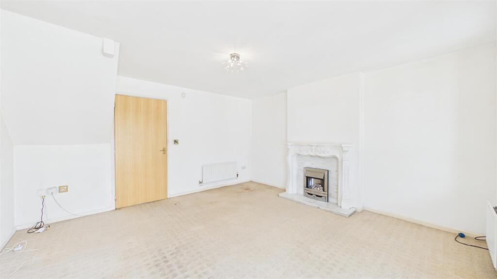 House in Dudley, West Midlands - View 5