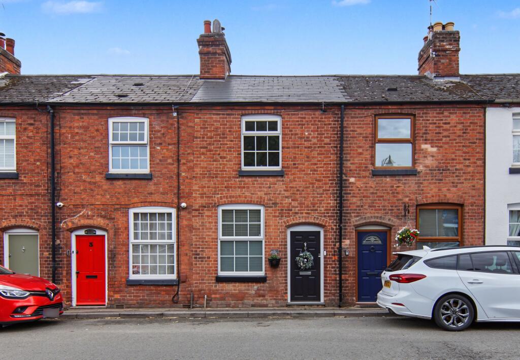 2-bed house on The Green, Meriden, CV7, £299,995