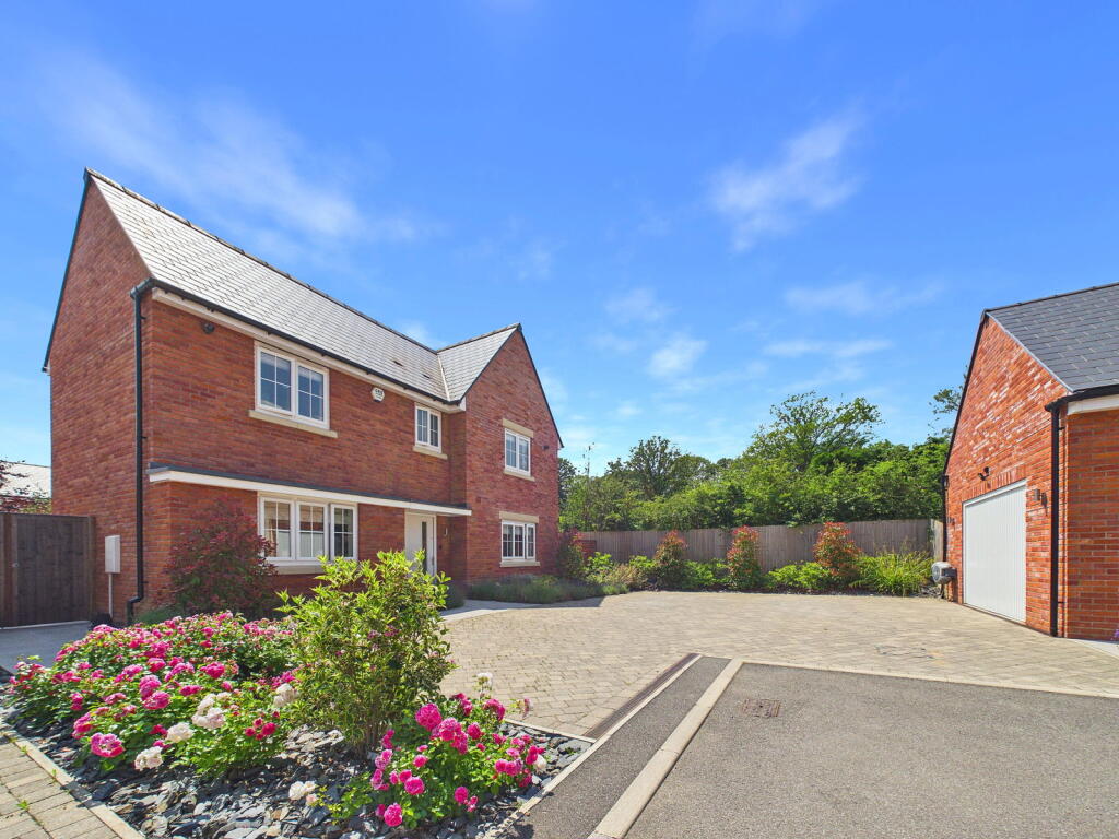 Main image of property: Lowefields, Earls Colne, Colchester, CO6 2LH