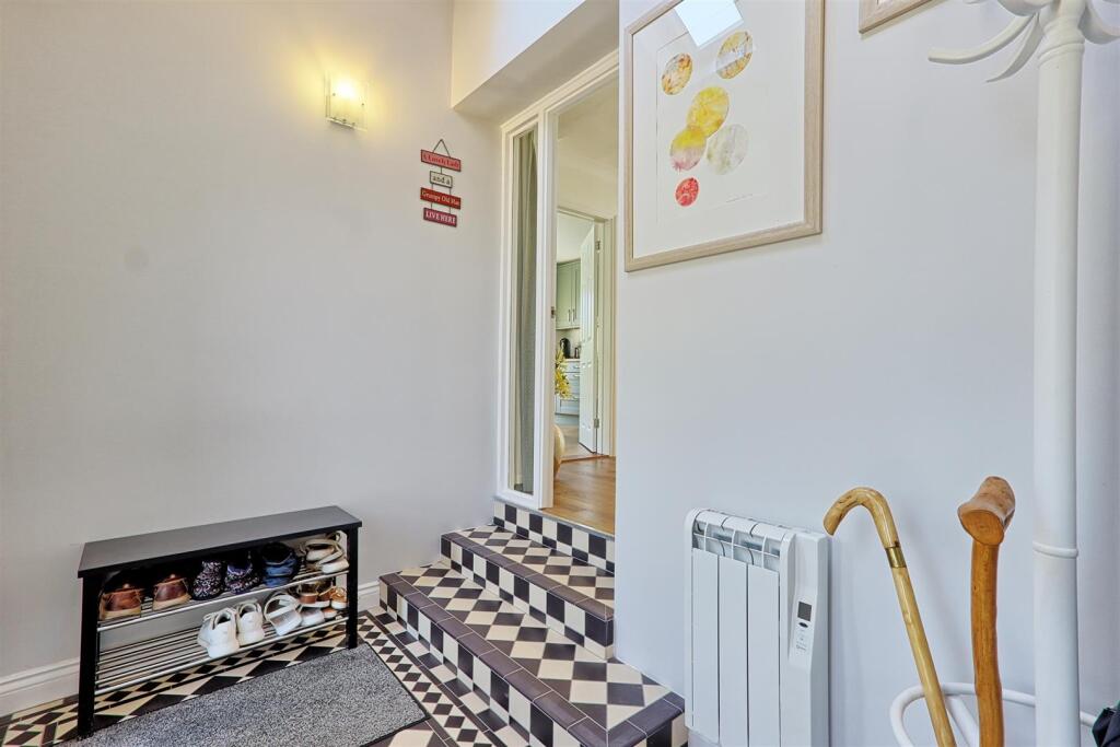 House in Braintree, Kelvedon - View 4