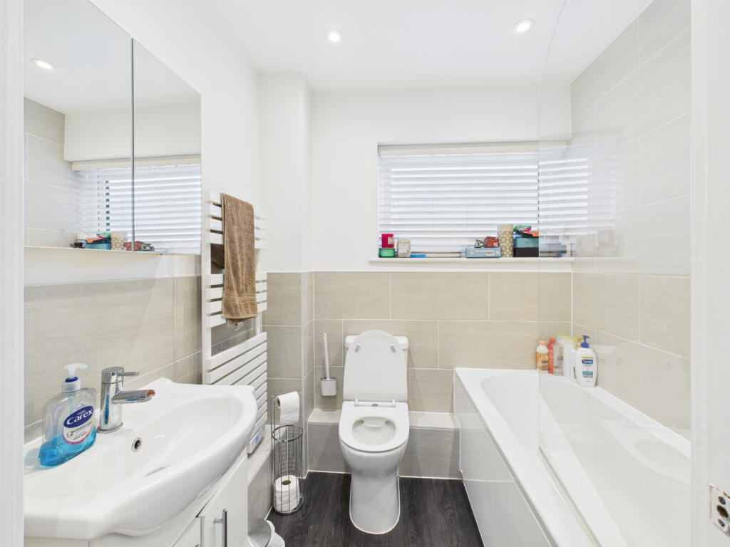 Rickman Close, Woodley - View 6