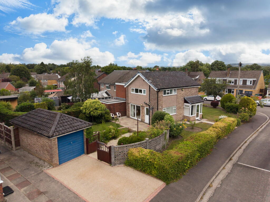 House in Stockport - View 2