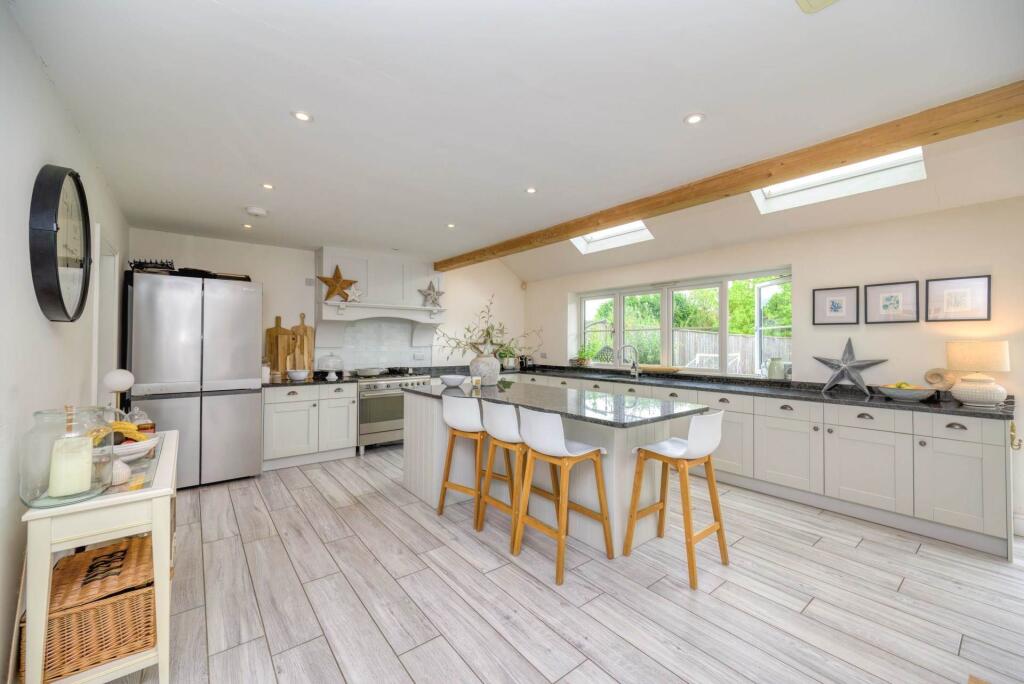 House in Sonning Common - View 5