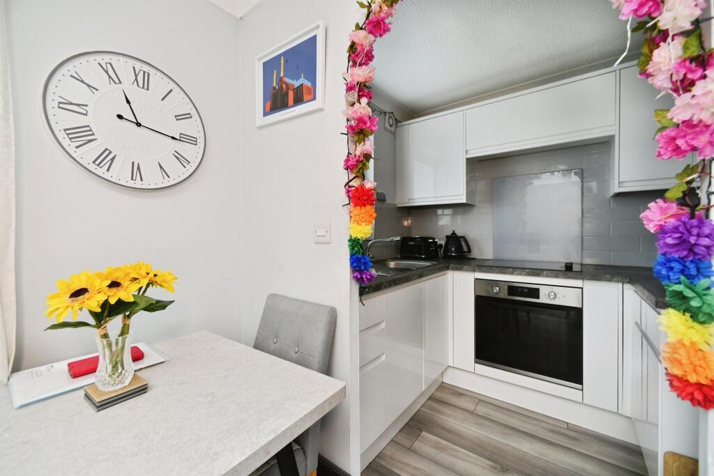 Apartment in Brighton, Saltdean - View 4