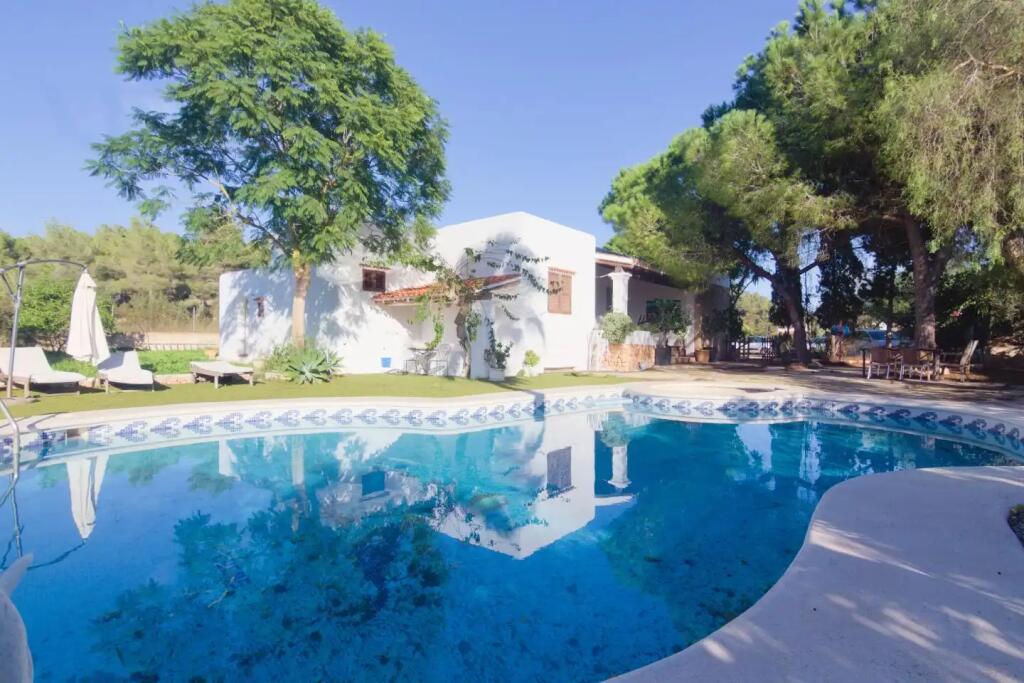 Main image of property: Balearic Islands, Ibiza, Sant Josep De Sa Talaia