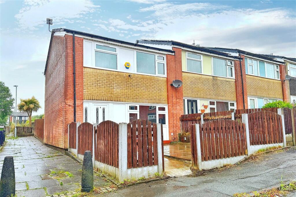 Main image of property: Diamond Close, Ashton-under-Lyne, Greater Manchester, OL6