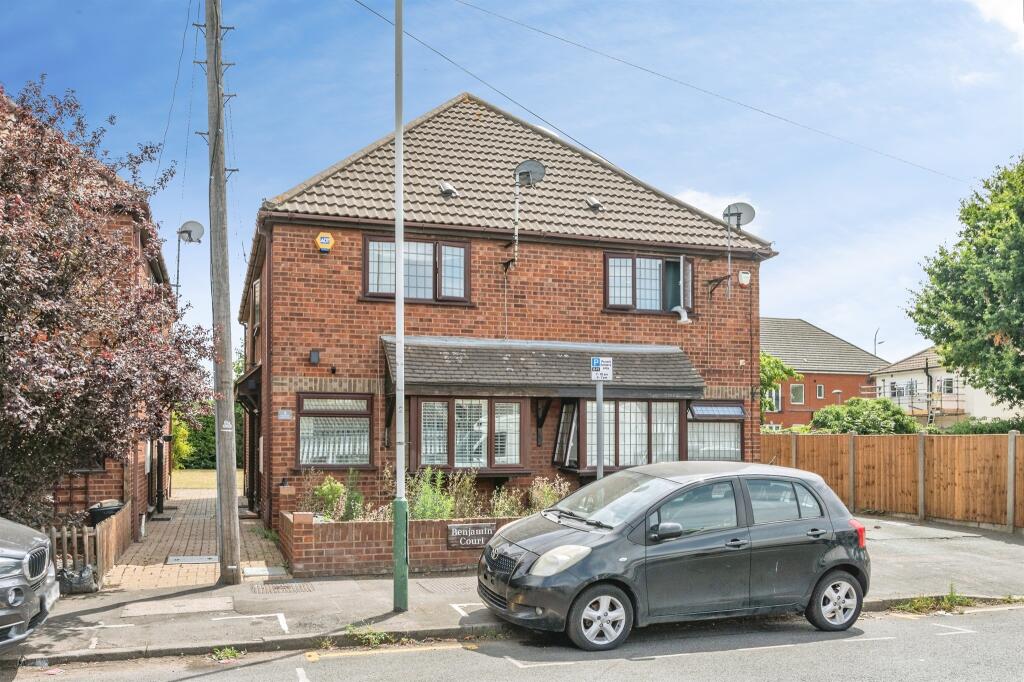 Main image of property: Betterton Road, Rainham