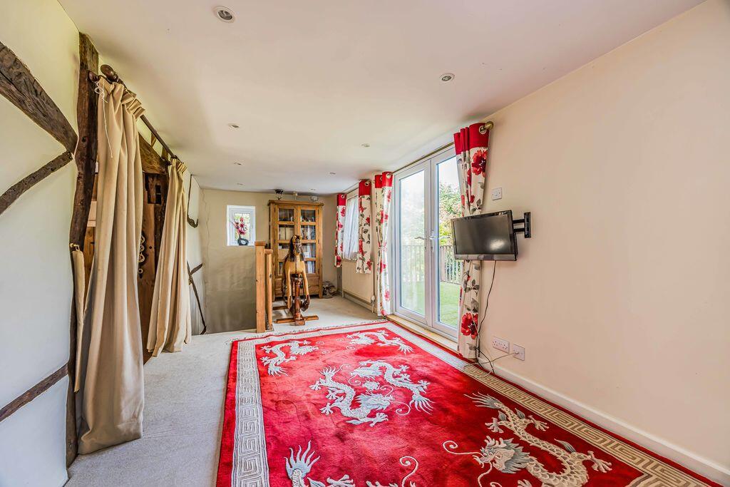 Forestside, Rowlands Castle - View 5