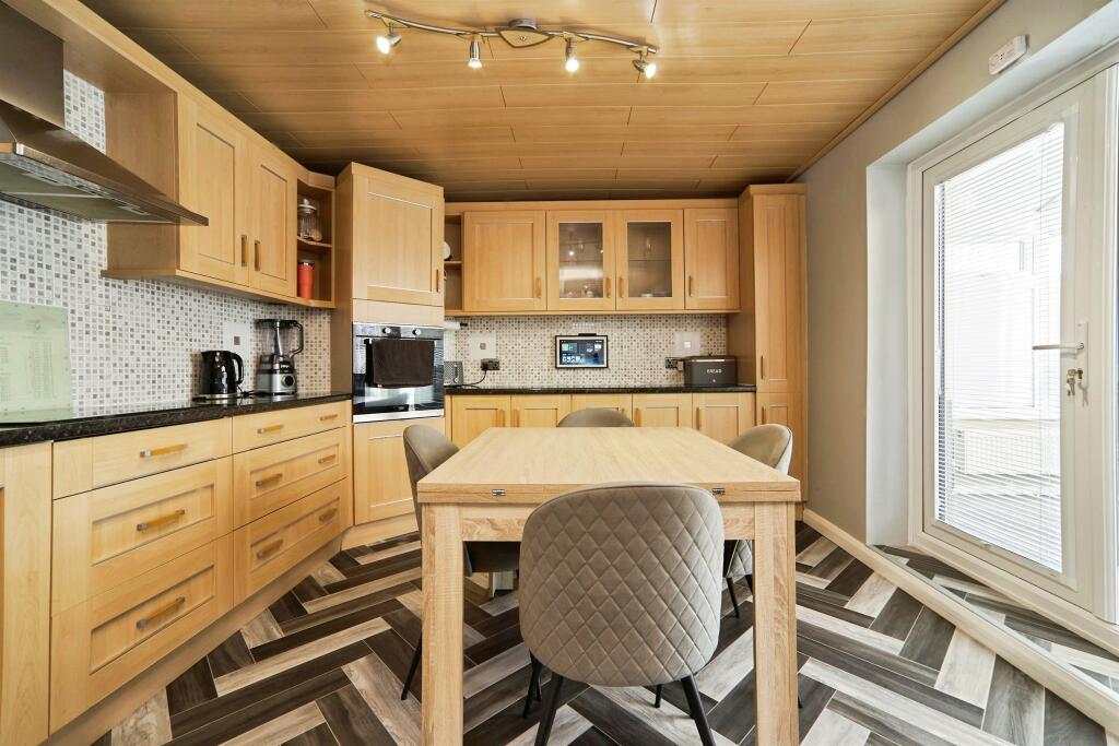 House in Leeds - View 5