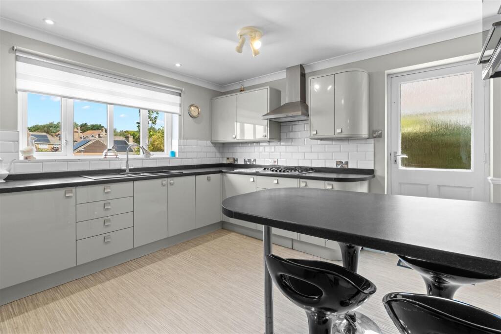 Princess Drive, Seaford photo 4