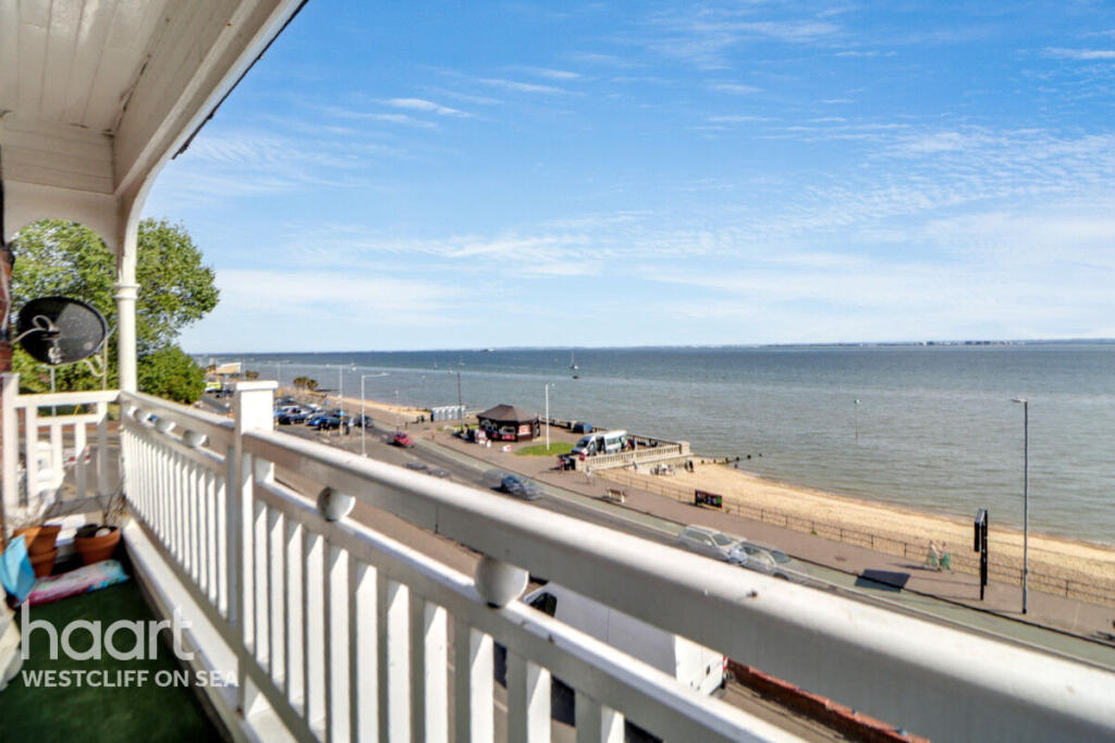 Palmeira Avenue, Westcliff-On-Sea photo 3