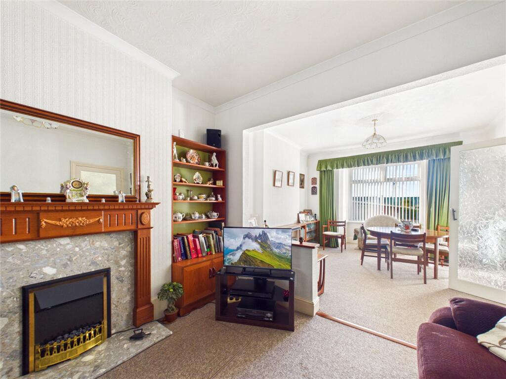 House in Milford Haven, Pembrokeshire - More