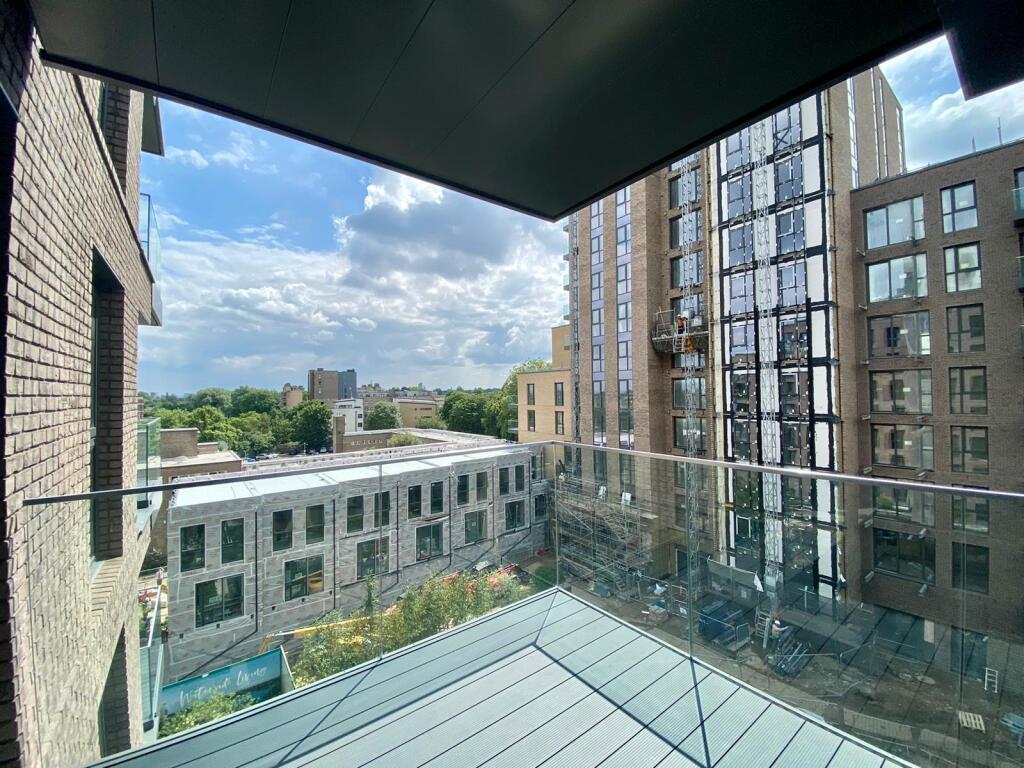 Apartment in London - View 3