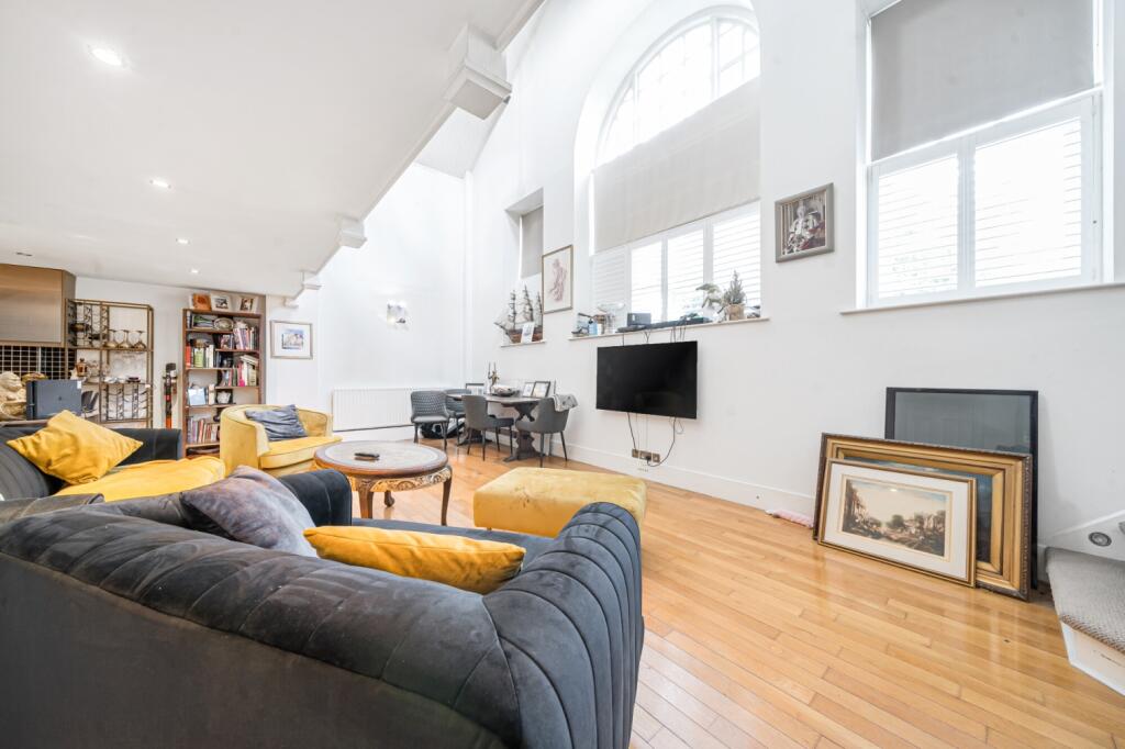 Main image of property: Rowanwood Avenue Sidcup DA15