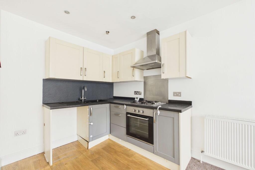 Apartment in Torquay - View 4