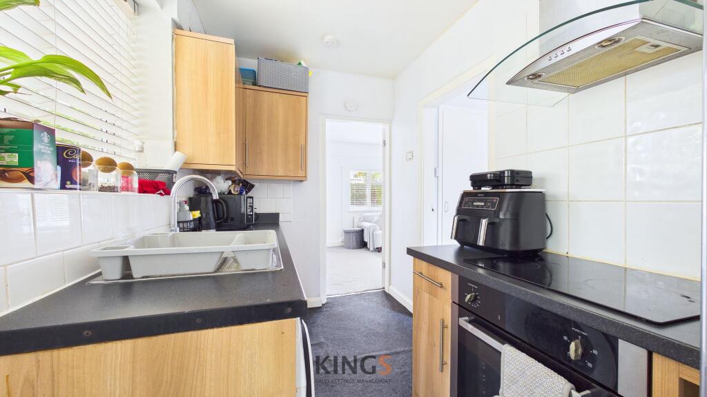 Apartment in St Albans - View 3