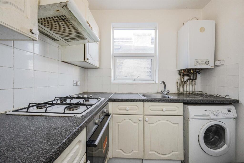 Westbury Road, Walthamstow, London - View 5