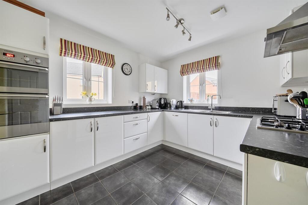 Golden Road, Devizes, SN10 photo 3