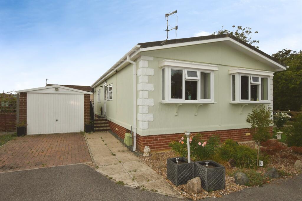 Main image of property: Marina View, Dogdyke, Lincoln