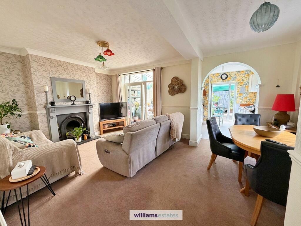 Denbigh Road, Ruthin, LL15 photo 2