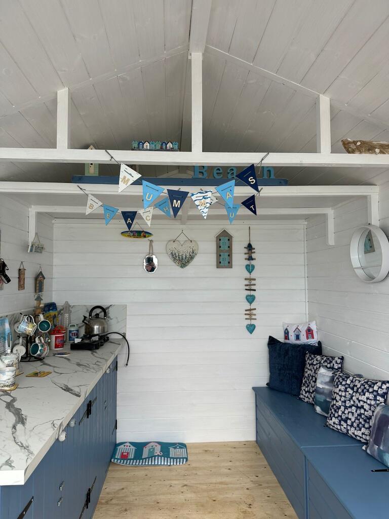 14 The Leas, Frinton-on-Sea photo 3