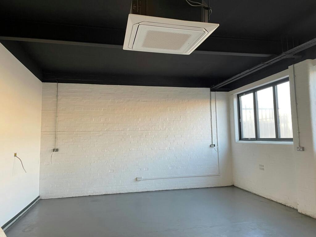 Showroom.jpg