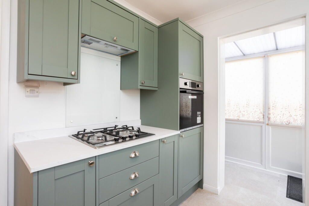 House in Hythe, Martello Lakes - View 3