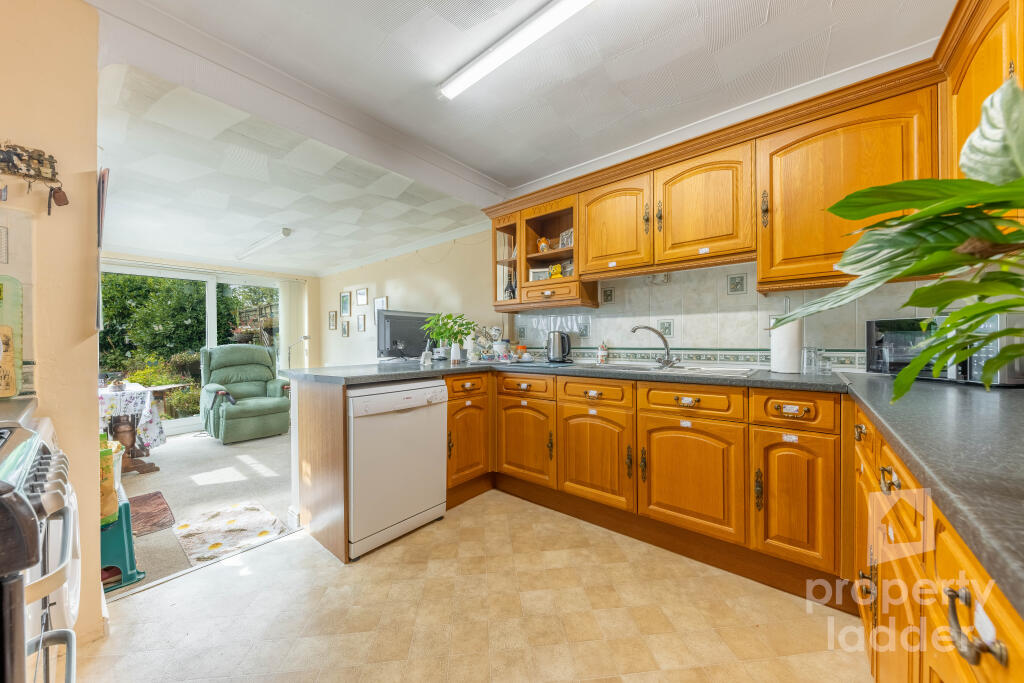 House in Broadland, Spixworth - View 4