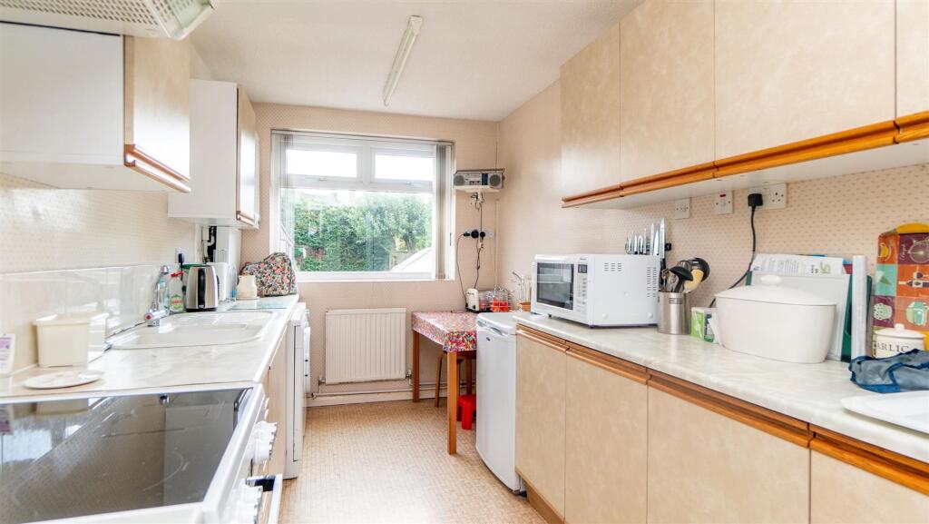 House in Rushcliffe, Ruddington - More