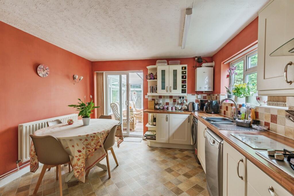 House in Lewes, Seaford - View 3
