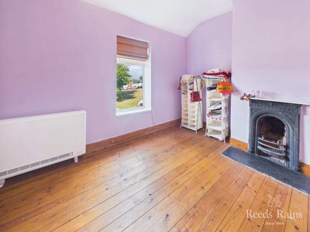 House in Stockton-on-Tees, Lockwood - More