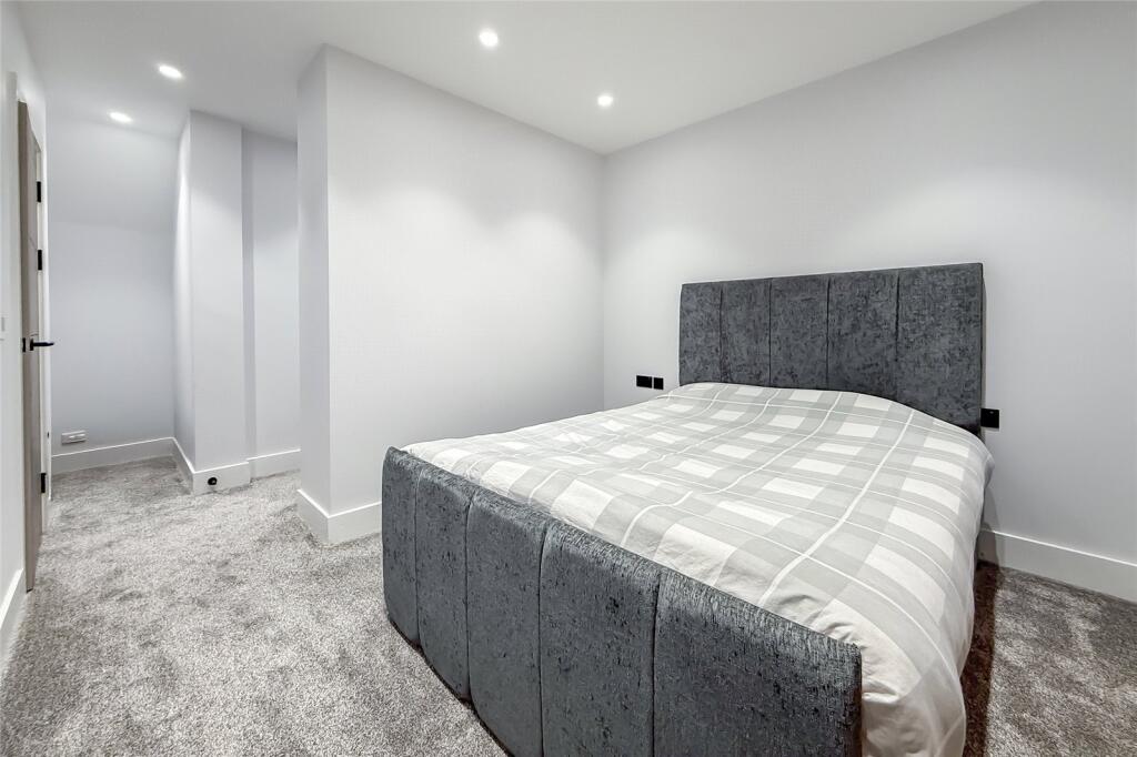 Additional image 10 of Wells Close, Harpenden, Hertfordshire, AL5