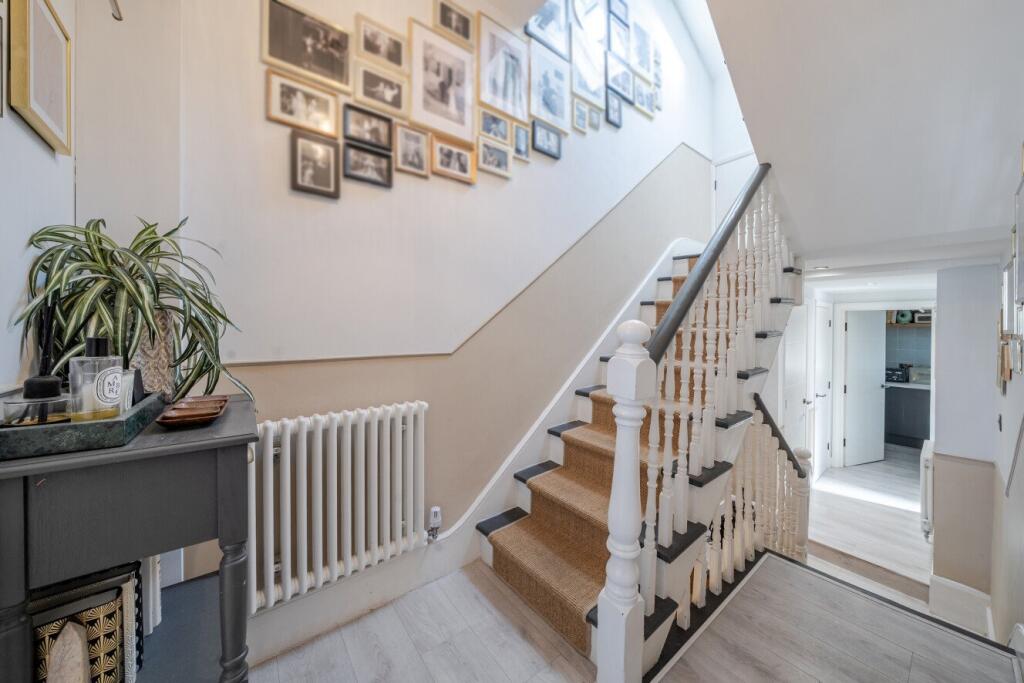 Apartment in London - More