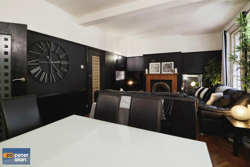 Apartment in Cardiff - View 4