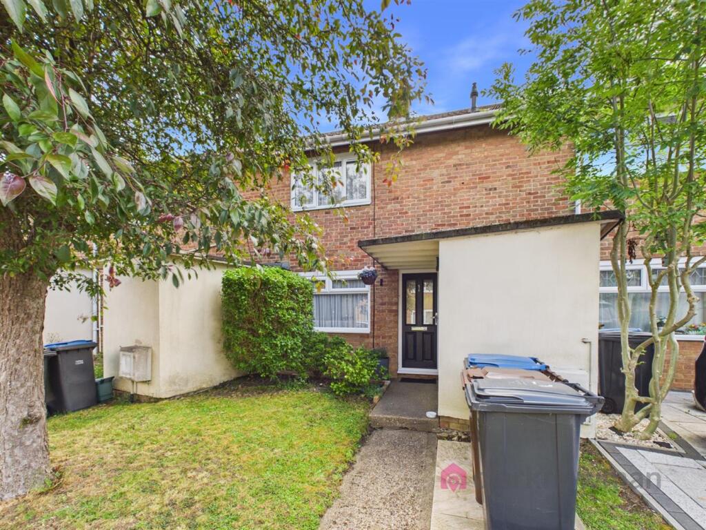 Main image of property: Whitewaits, Harlow, CM20