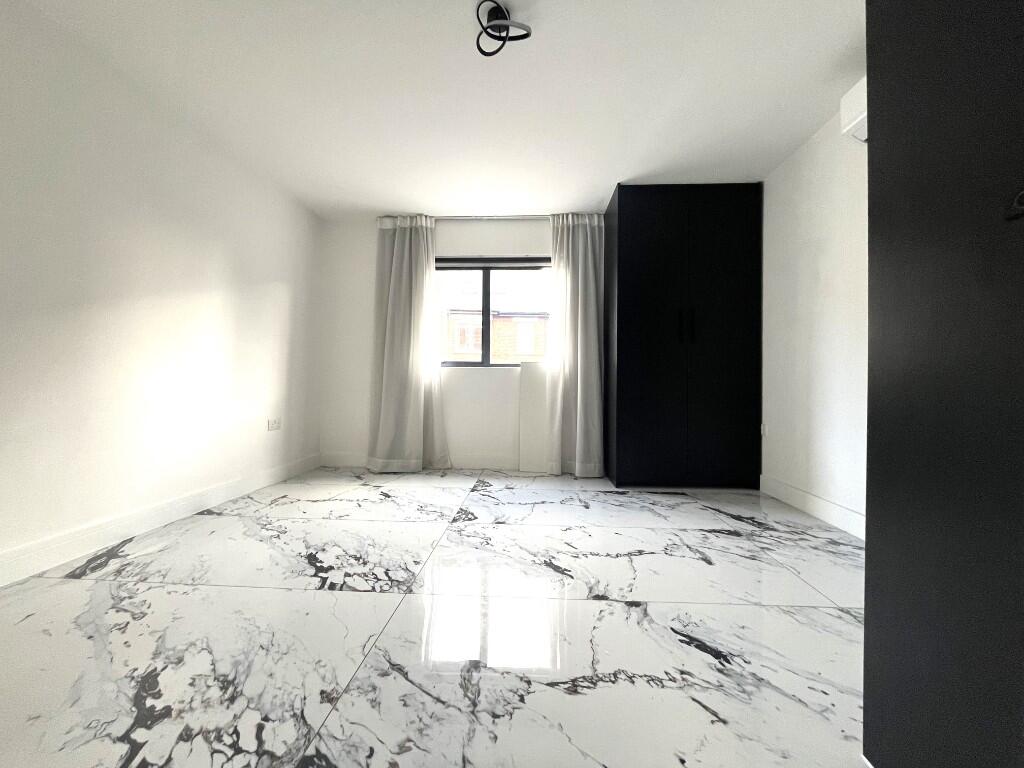 2 bedroom house for rent