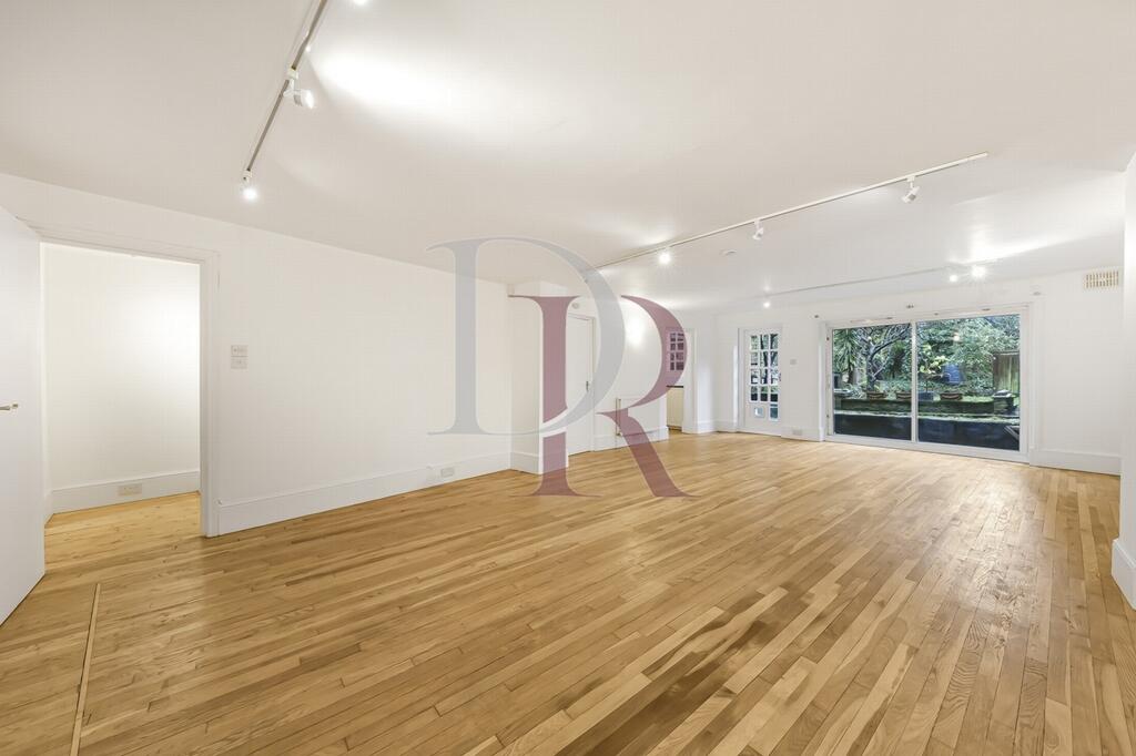 Main image of property: Garden Flat, Parkhurst Road, Islington, N7