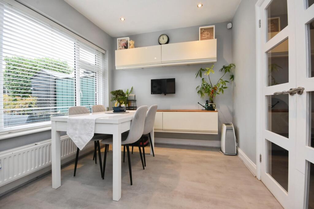 House in Stanford-le-Hope, Essex - View 5