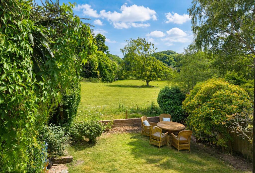 House in Tonbridge - View 2