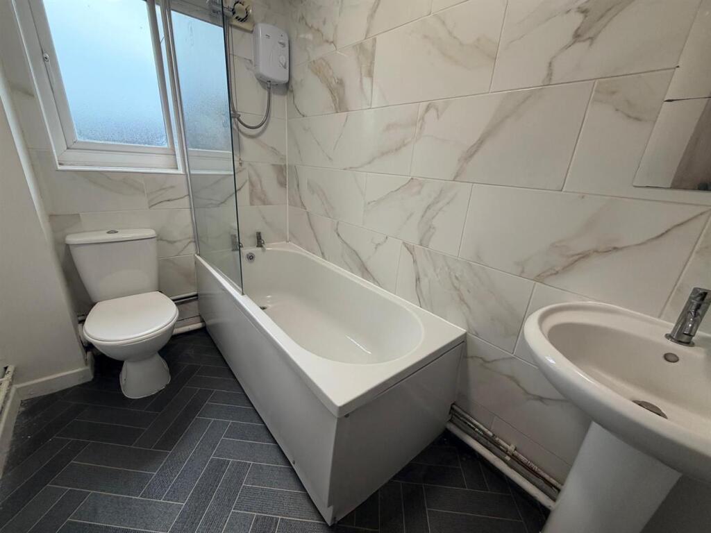 Apartment in Sheffield - More