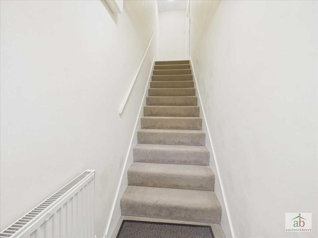 Newman Drive, Grange Farm, Kesgrave photo 2