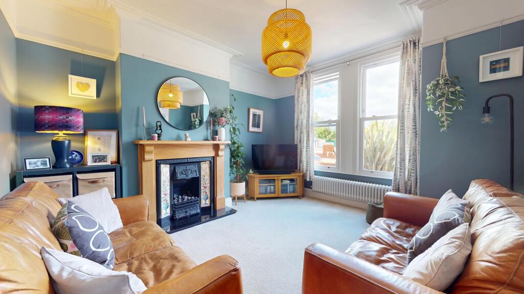 House in Cardiff, Whitchurch - View 2