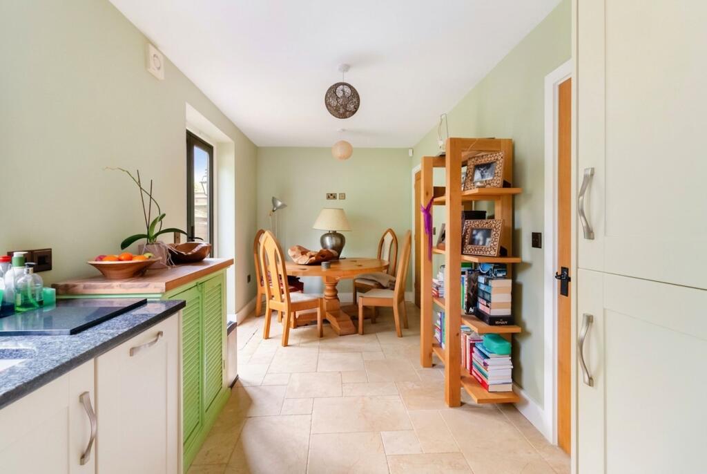 House in Tonbridge - View 5