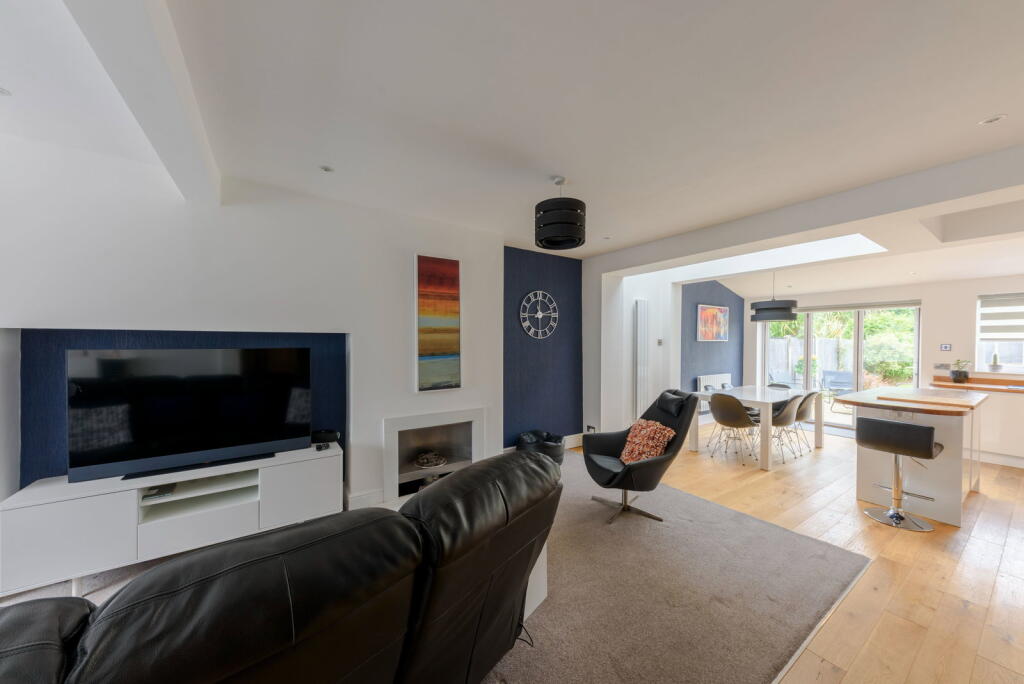 House in Dudley, West Midlands - View 3