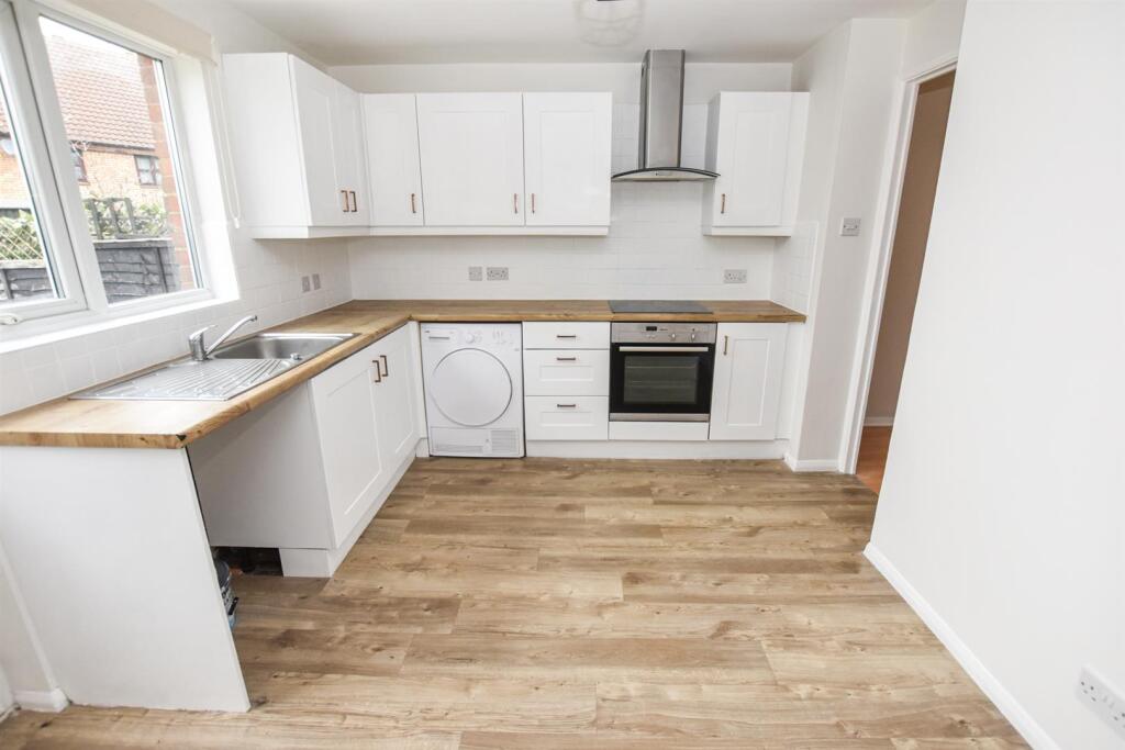 Spencer Court, South Woodham Ferrers photo 4